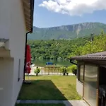 Lakeview Rest * كونييتش