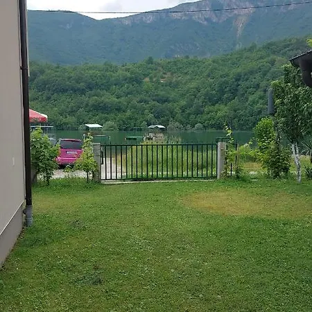 Lakeview Rest Кониц