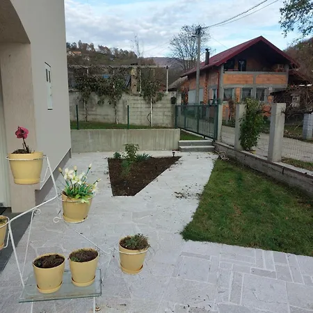 Lakeview Rest Кониц